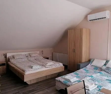 Privatunterkunft Aniko Zalakaros