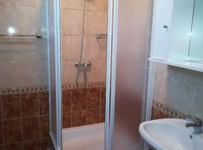 Aniko בית אירוח